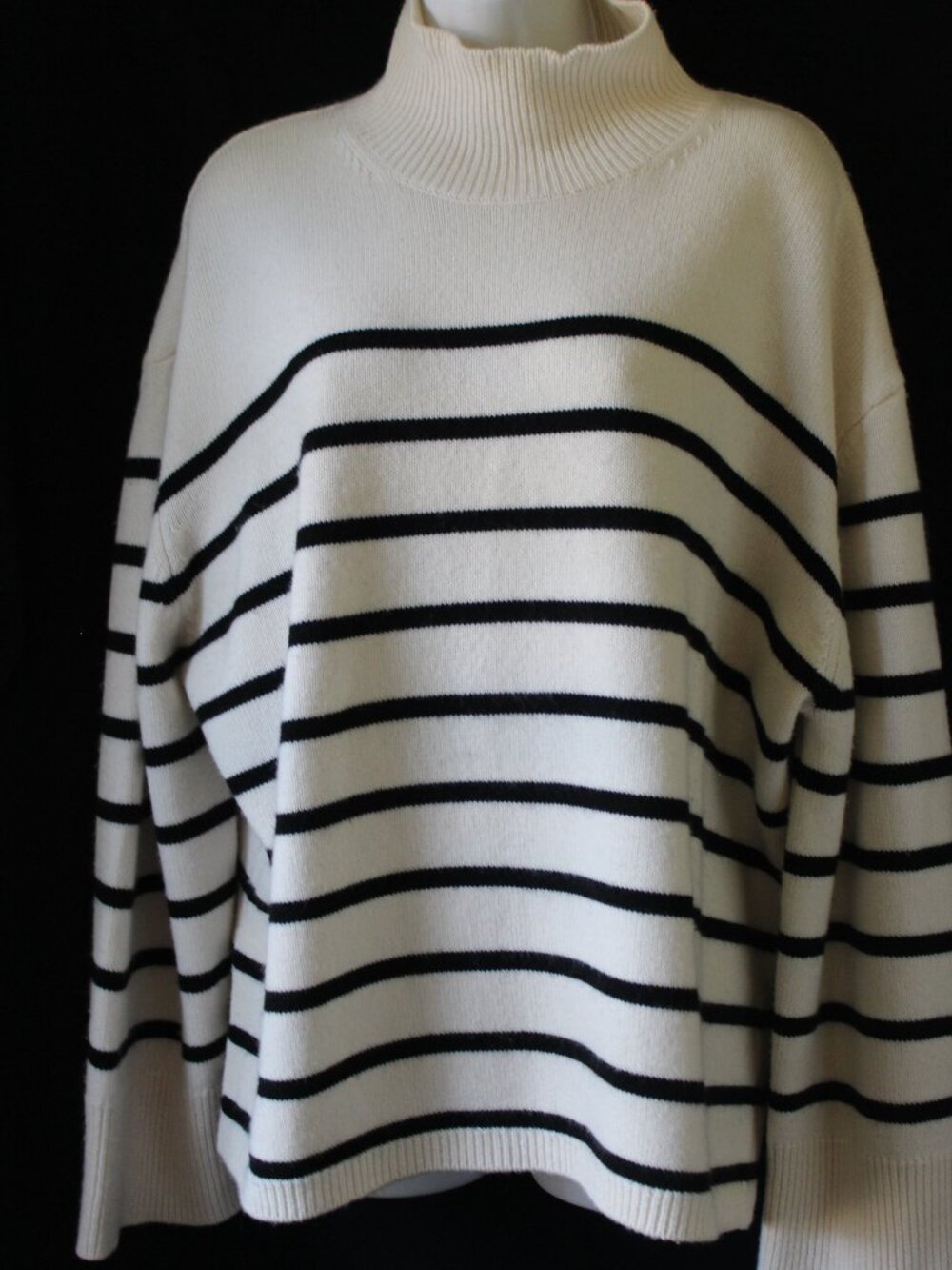 Anine Bing L Ivory Black Cashmere Merino Funnel Neck Sweater